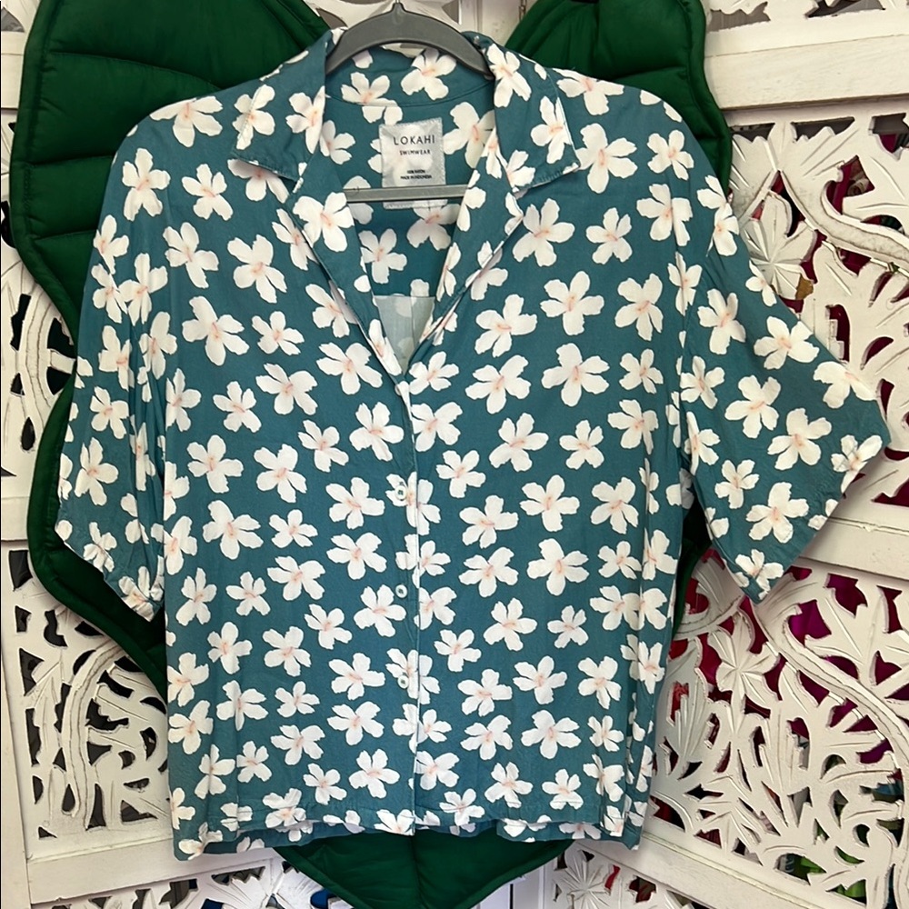 Lokahi swimwear women’s button up oversized blue with white hibiscus shirt. SM